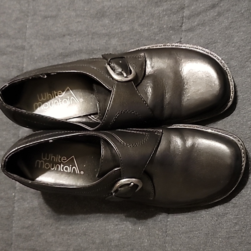 White Mountain Womens Black Loafers with Buckle Chunky Heel Size 8 Y2K Vibes